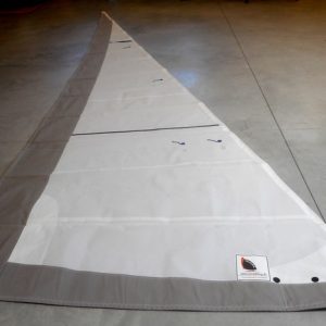 Génois sur enrouleur 8,5m2, Sun 2000